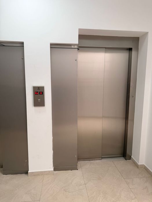 Vand apartament 2 camere