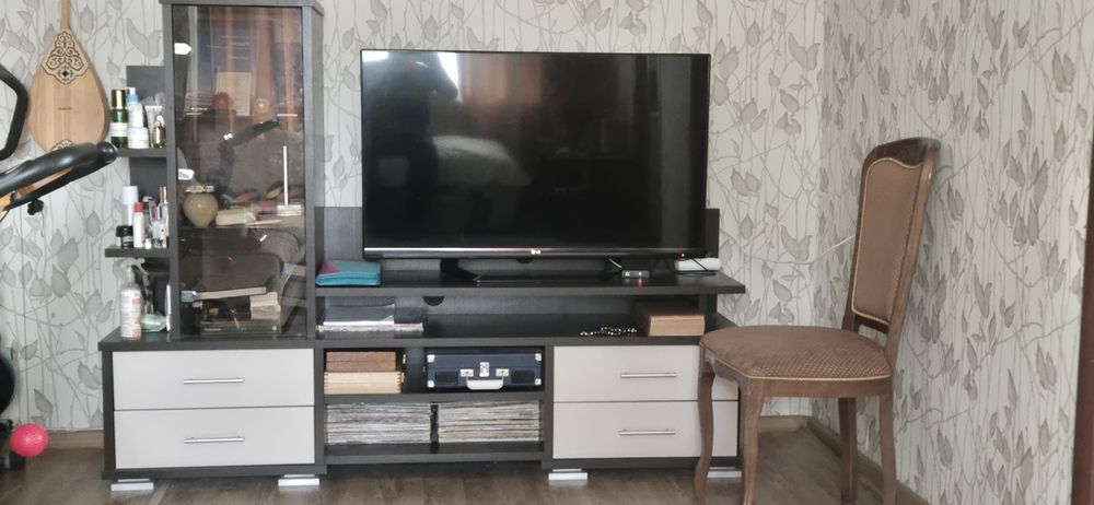 Подставка для телевизора