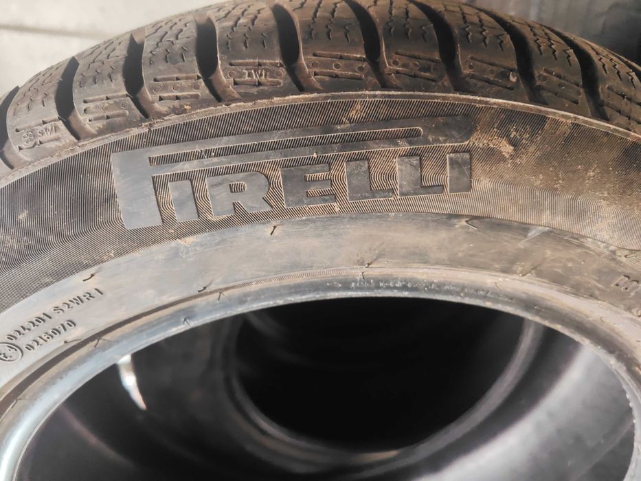 2бр.зимни гуми 225/55/17 Pirelli