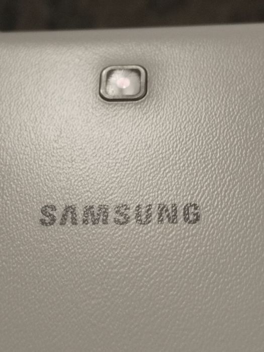 Планшет Samsung Galaxy Tab 4 SM-T230 (8 ГБ) б/у