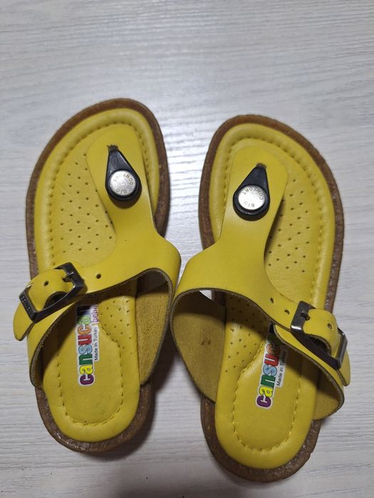 Сандали, сланцы, туфли