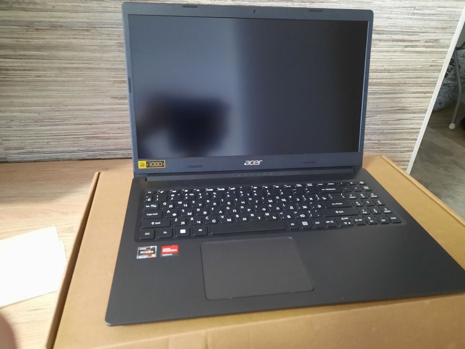 Продам ноутбук,  новый