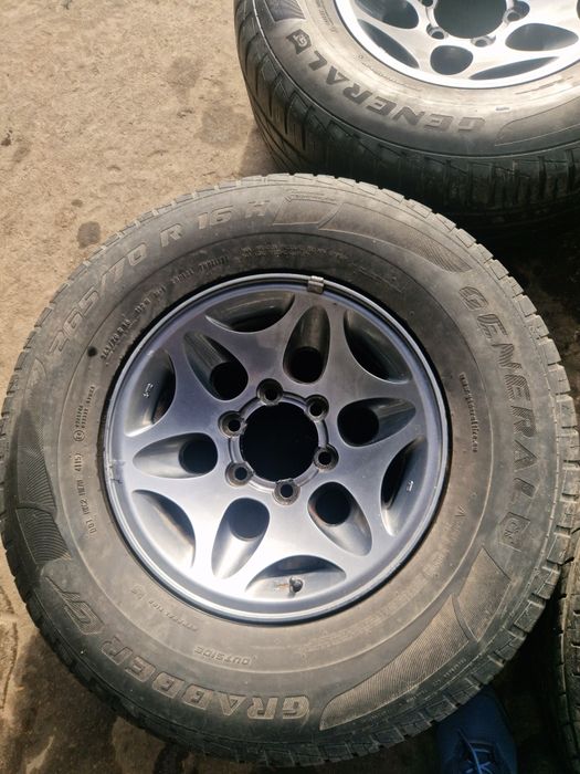 16 цолови джанти с гуми за Митцибуши L200