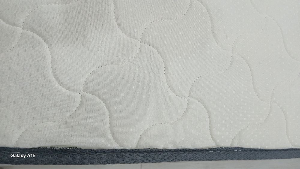 Продам матрас двуспальный 200/200