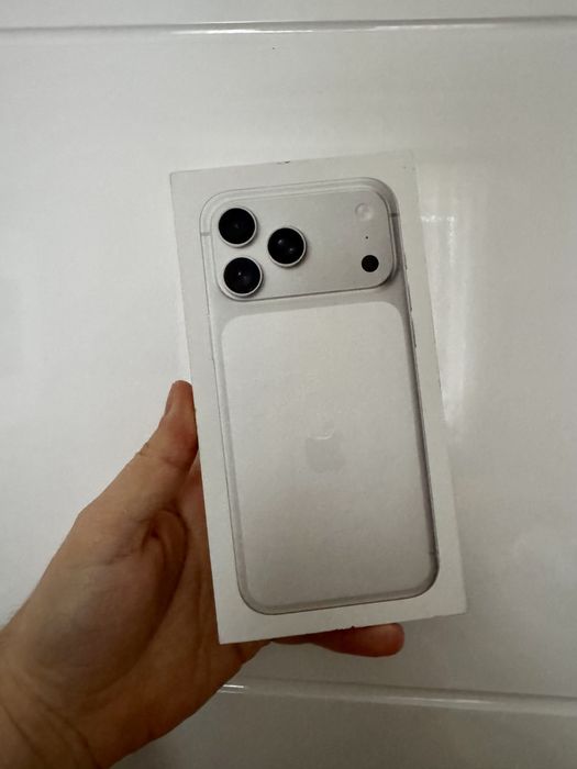 IPHONE 17 Pro Max Запечатен