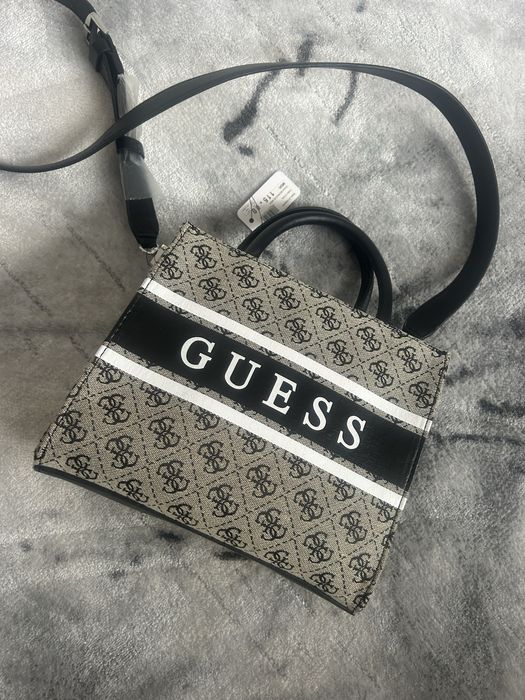 Нова дамска чанта