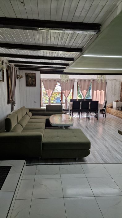 Inchiriez cabana (Cabana Denny)