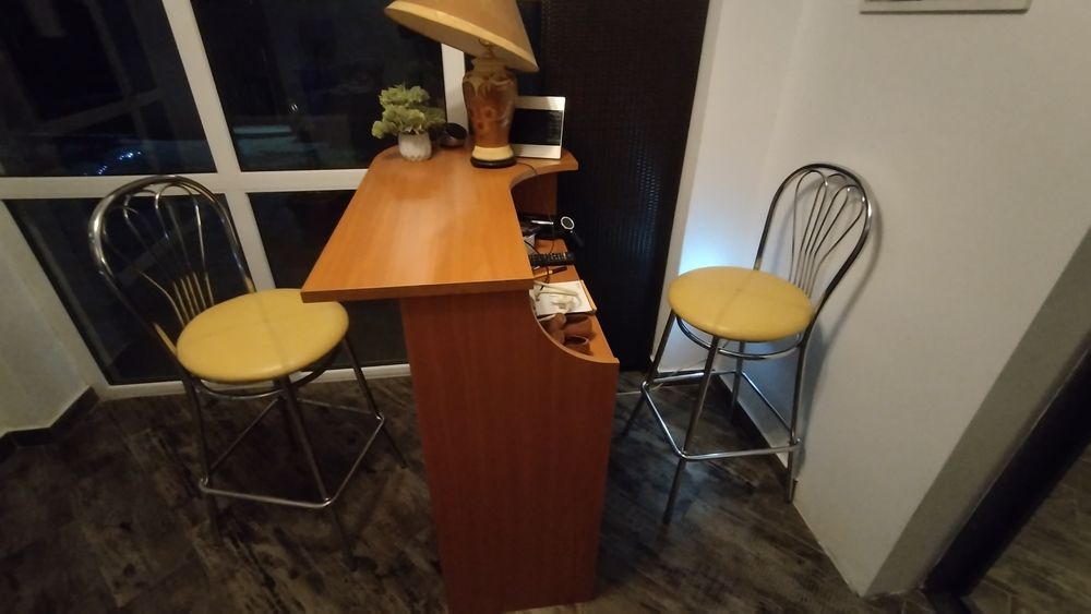 Masa bar puțin folosită 199 Ron