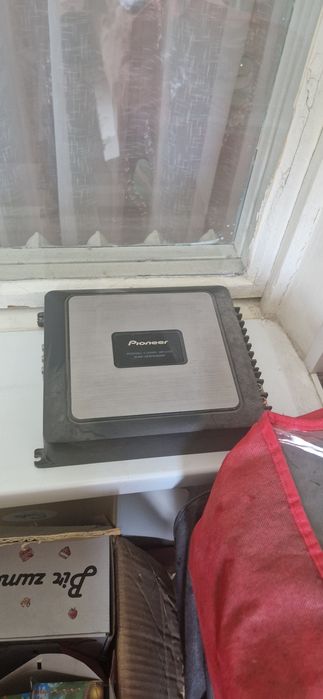 Pioneer  усилитель