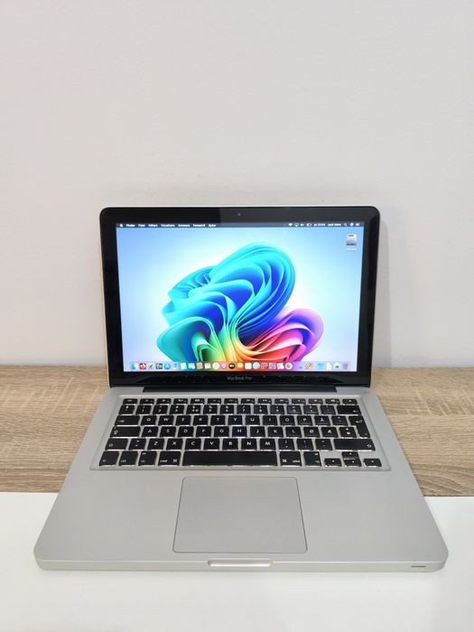 Macbook Pro 13" i5 8gb 128gb ssd Video 1.5gb