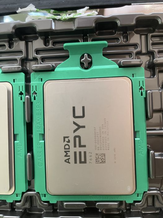 2x Server CPUs AMD EPYC 7662 – 128 ядра /256 нишки – SP3