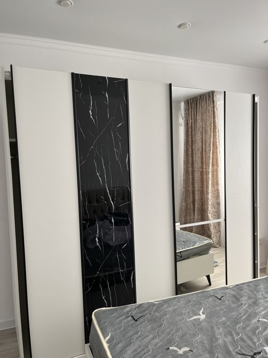 Продается спальный гарнитур