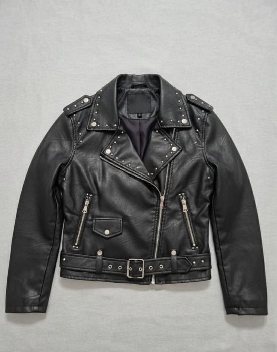 Кожено дамско яке и дънково яке