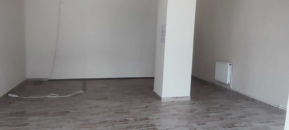 Oras,Pascani, inchiriez spatiu comercial ,parter   75 mp