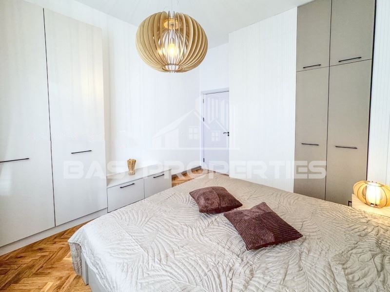 Продава се Тристаен апартамент в София, Център - 90 кв.м за 2805 €/кв.м - Снимка #7