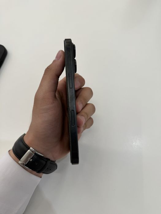 iPhone 16 pro 128 GB