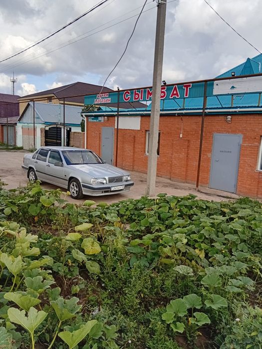 продаю машину вольво