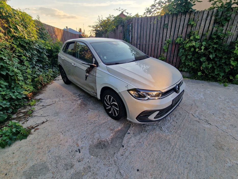 Vw Polo 2023 automat  avariat