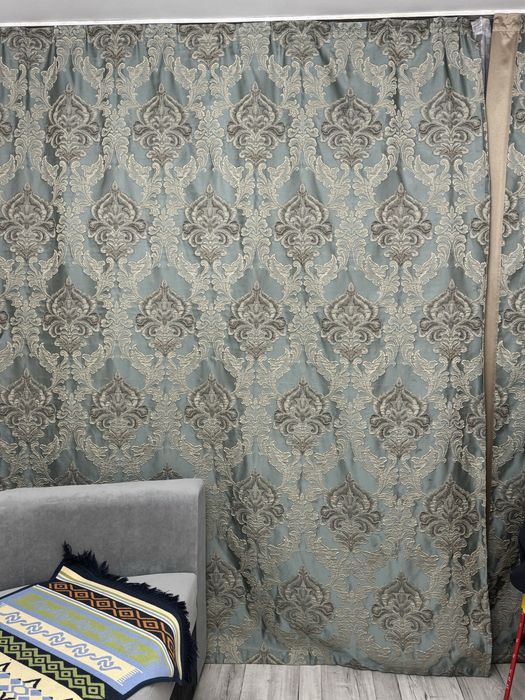 Продам штор для зала.