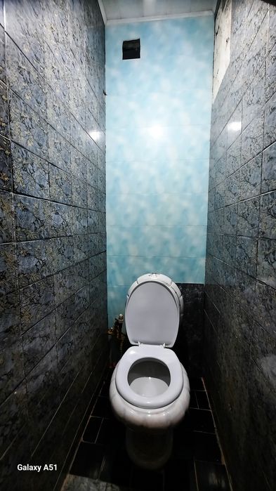 Срочно сдаётся Юнусабад-17  2/2/5 для семейным