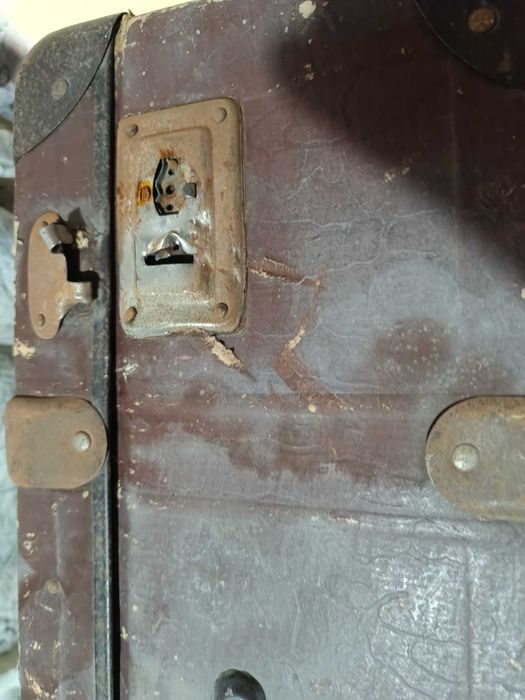 Стар куфар 55х33 см