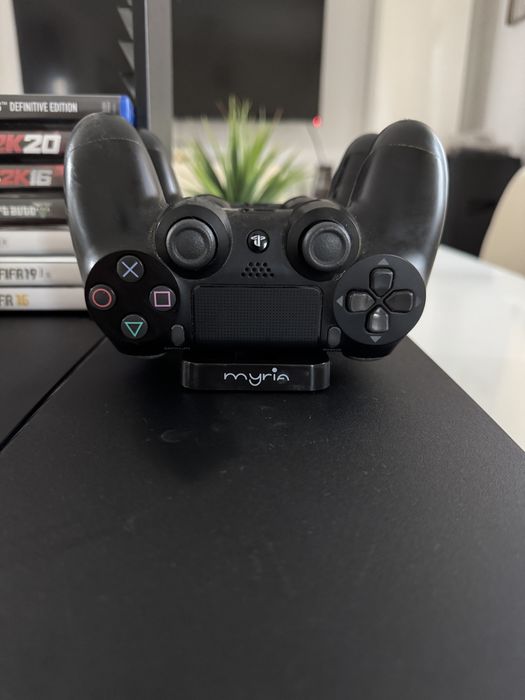 Ps4+4jocuri+2 controller+stand