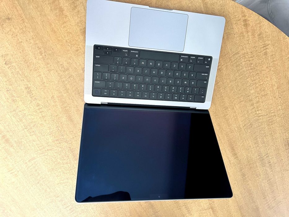 MacBook Pro M1 14" 16GB RAM 512GB SSD