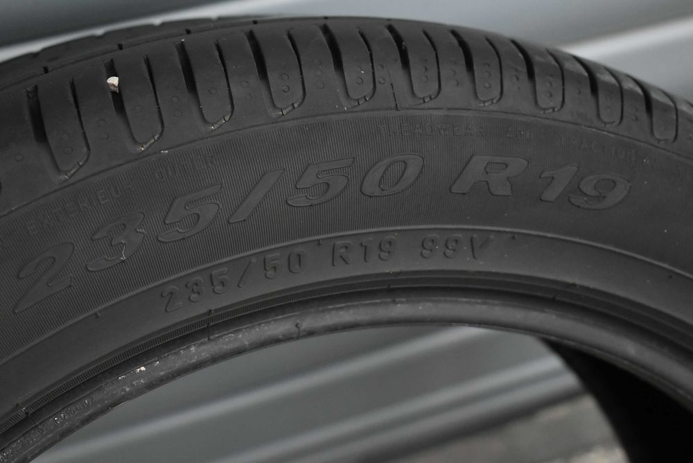 1бр. Гума 235/50/19 Pirelli