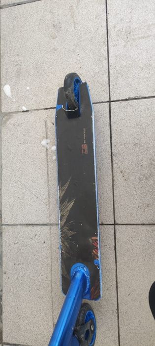 Продаю самокат трюковой