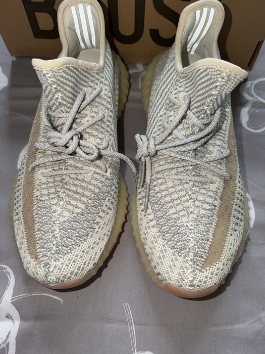 Adidasi Yeezy 350