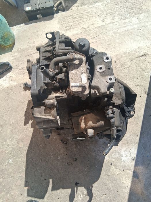 Vând cutie de Volkswagen Passat B6 DSG