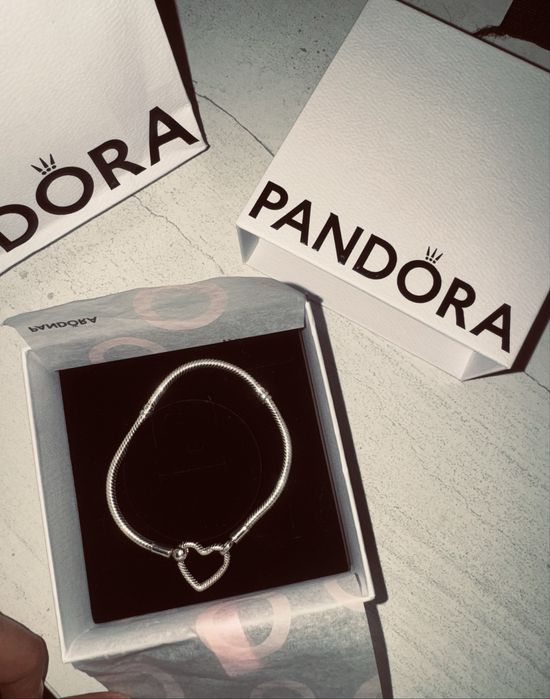 Продам оригинальный браслет Pandora