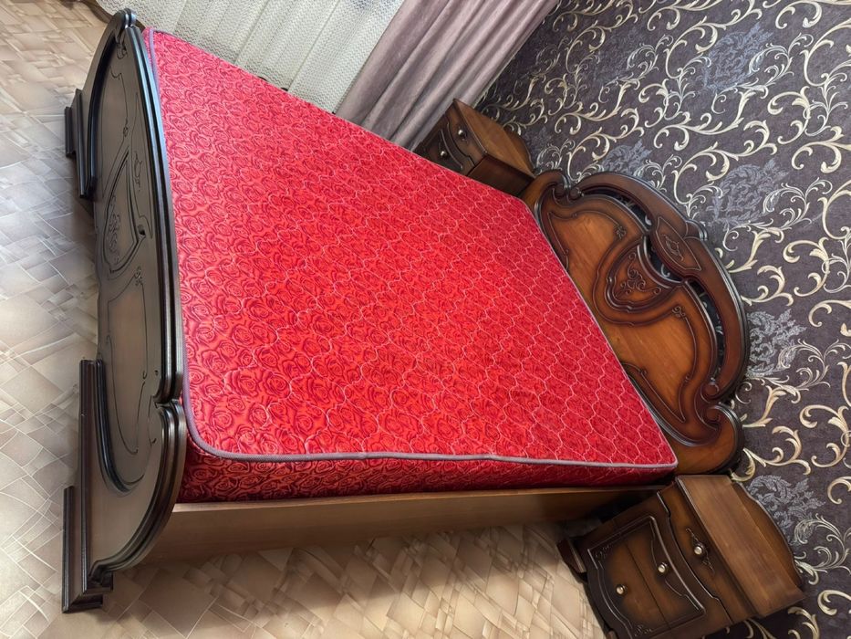 Спальний гарнитур