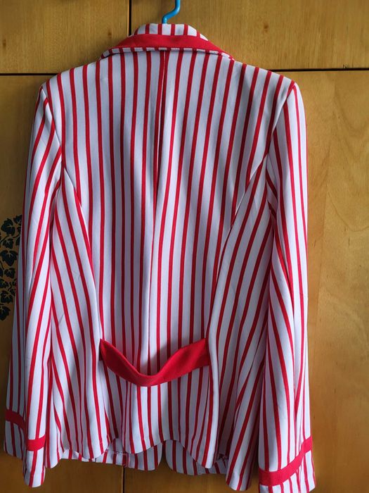 Лятно ново раирано сако