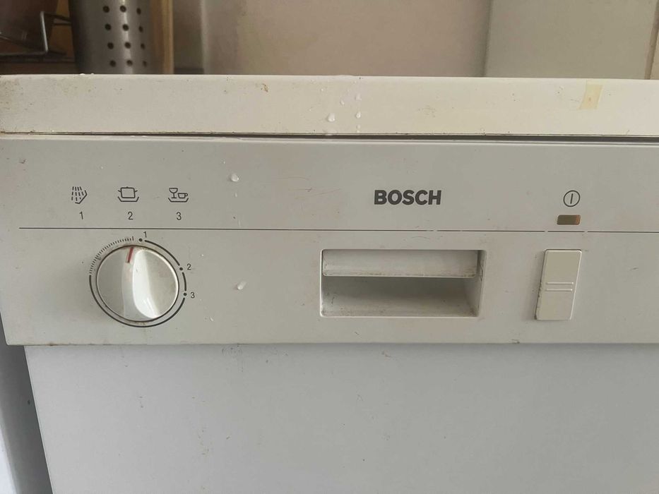 Съдомиялна Bosch работеща може и за Части