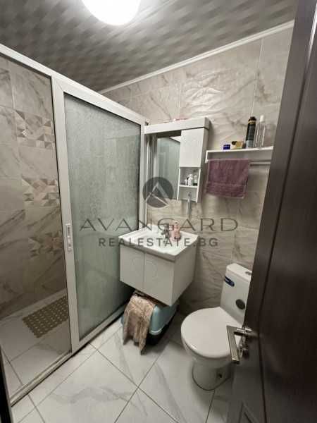 Продава се Тристаен апартамент в Пловдив, Кършияка - 100 кв.м за 1581 €/кв.м - Снимка #9