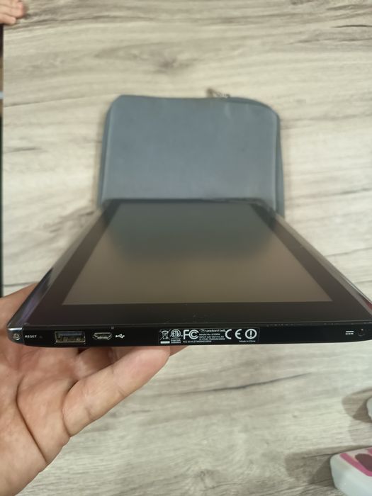 Два броя таблети за 25€ lenovo packard bell