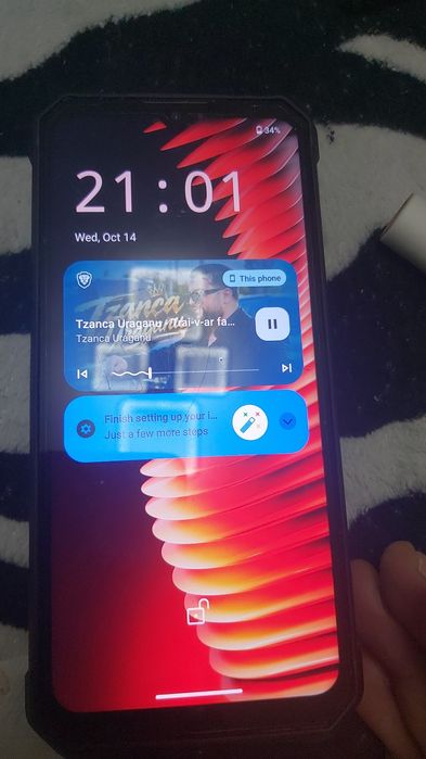 IHunt 22000 ultra 8+8 256 merită văzut stare bună