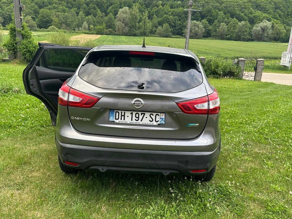 Vând nissan qashqai