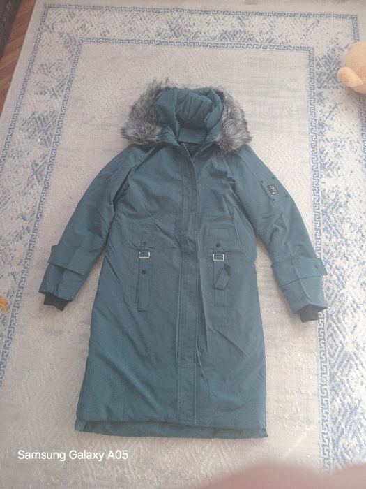 Продам куртки зимние