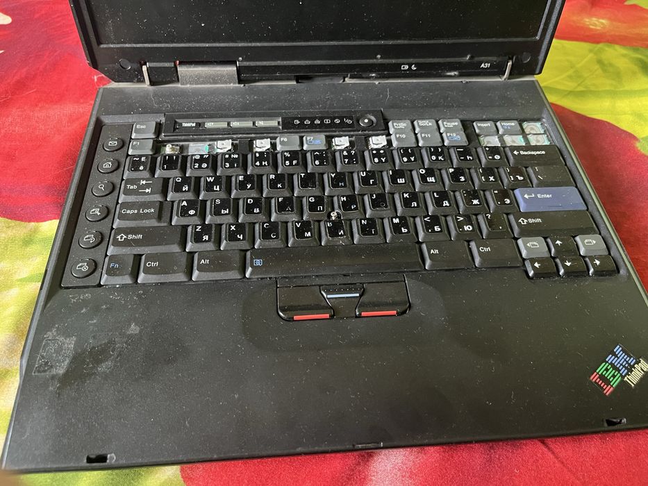 Ноутбук IBM ThinkPad продвм срочно 8000