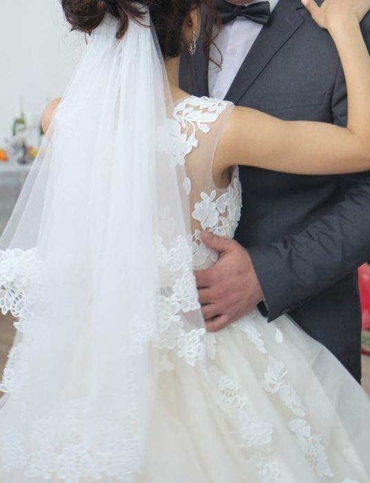 Продам свадебное платье