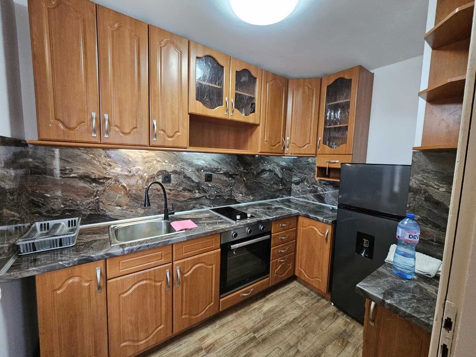 Дава се под наем Къща в Велико Търново, Колю Фичето - 200 кв.м за 612 € - Снимка #11