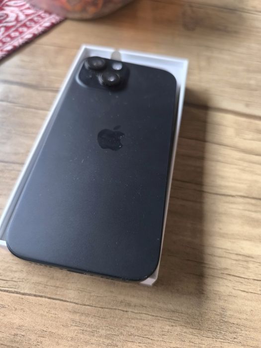 iPhone 15- 128 gb