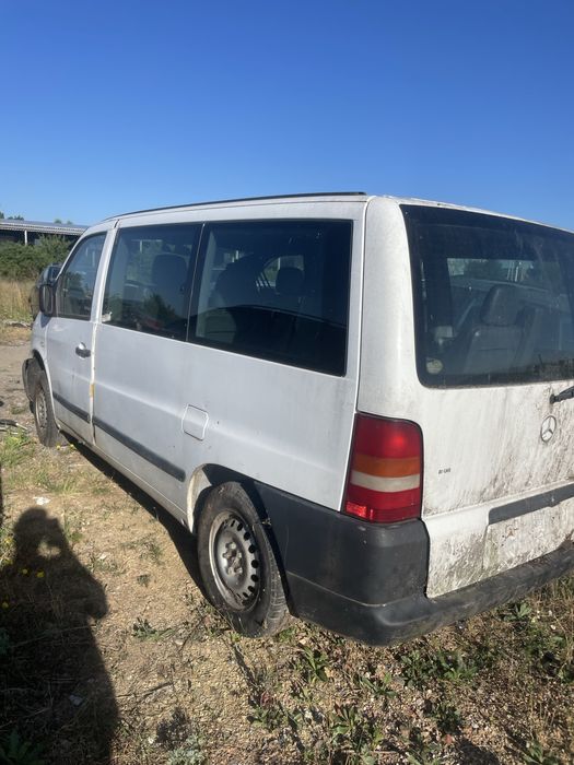 Mercedes Vito на части