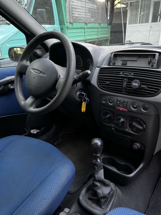 Fiat Punto 1.2 benzina an 2000