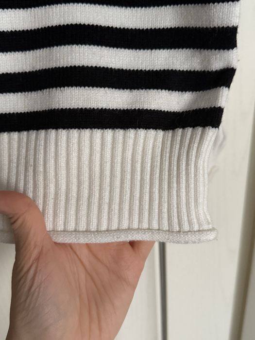 Свитер мягкий в полоску