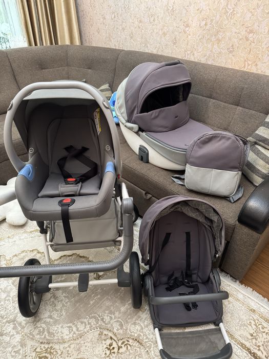 Продаю детскую коляску