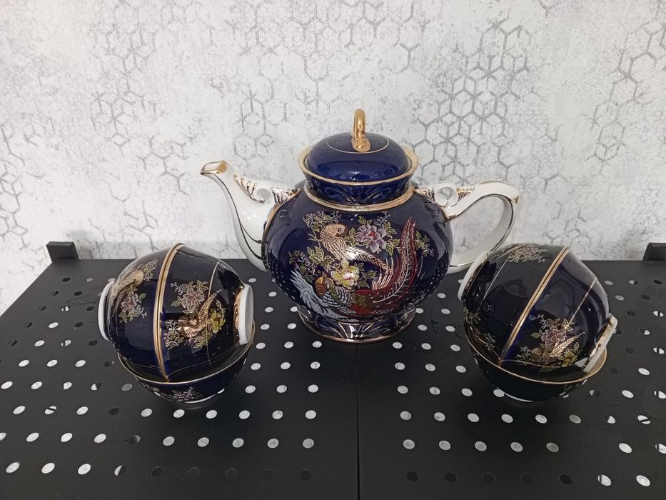 Продаётся Чайный сервиз