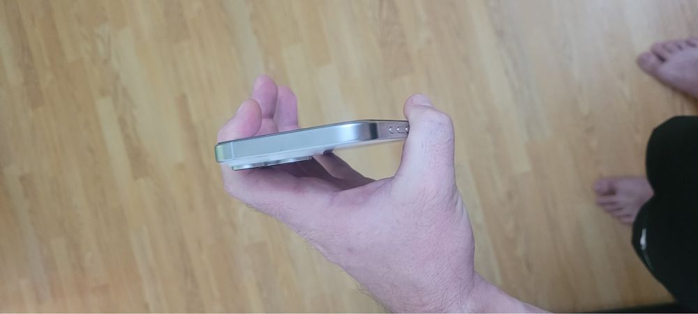 Vand iphone 16 pro max